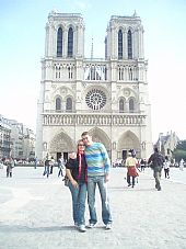 Julin y Mara Jos en Notre Dame