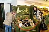 Luca y Nazaret en Harrods