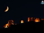 Luna sobre el Castillo de Álora
