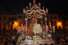 Procesión de la Virgen de Flores en el día de su festividad