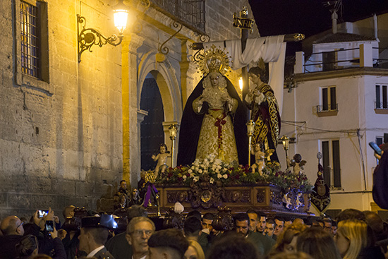 La lluvia condiciona la salida procesional de Dolores y San Juan