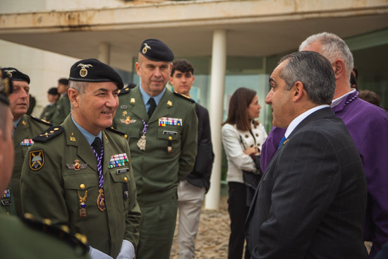 El Alcalde recibe al General Luis Herrero