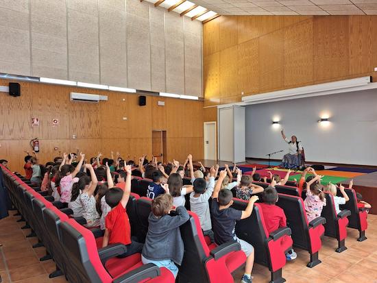 Gran xito del Cuentacuentos de Fanny Fuguet para el Colegio Guadalhorce