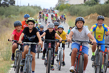 lora celebra el dcimo aniversario de su Da del Pedal