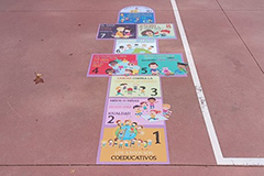 Igualdad reparte un juego no sexista al alumnado de infantil y primaria