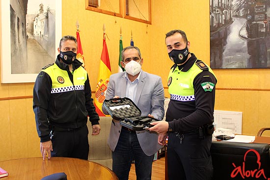 hemisferio reducir ganador Toma de posesión del nuevo agente de la Policía Local de Álora